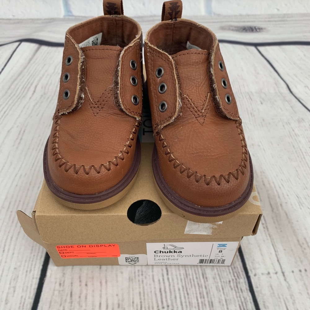 Toms chukka brown synthetic leather